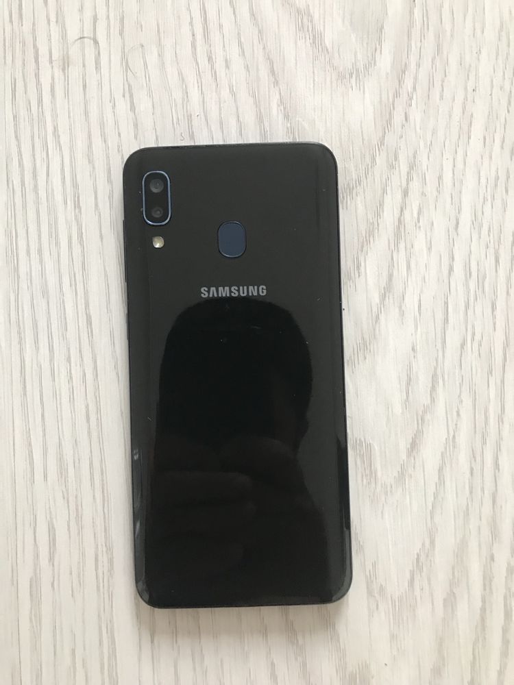 samsung a 20 sotiladi