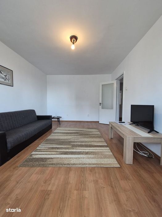 2 Camere Decomandate, Etaj Intermediar, Centrala