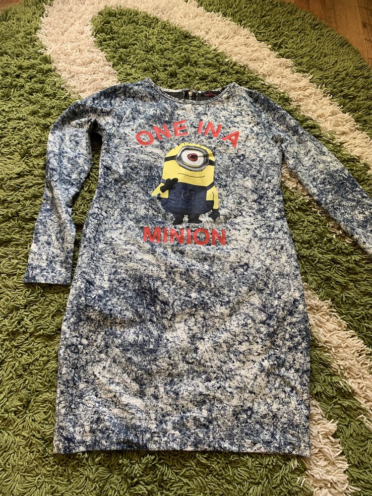 rochie medie cu minion