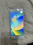 Продавам IPhone 8 Rose Gold 64GB