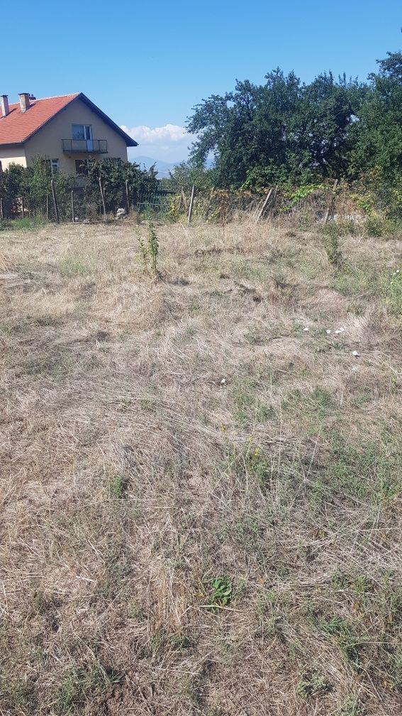 Продава къща в с.Овчарци общ.Сапарева баня