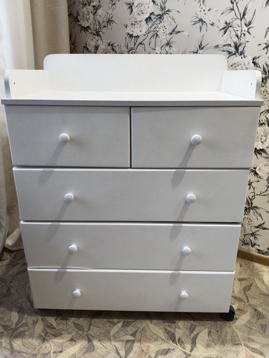 Пелинальный столик - комод