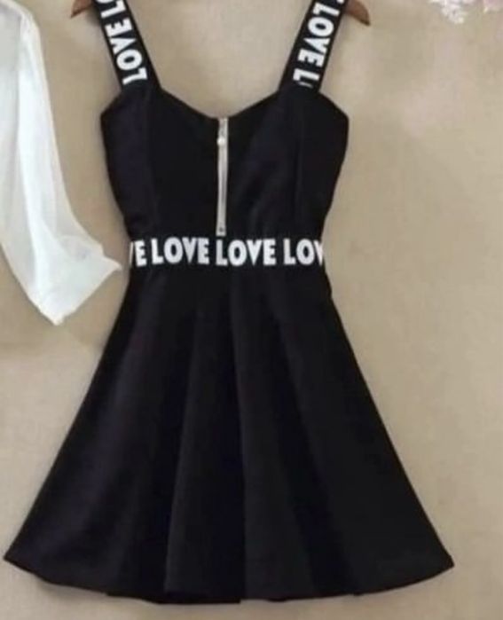 Продам школьные сарафаны