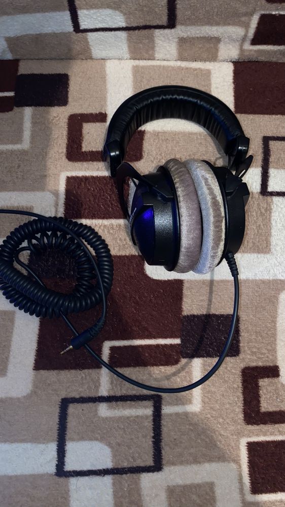 Наушники Beyerdynamic DT 770 PRO