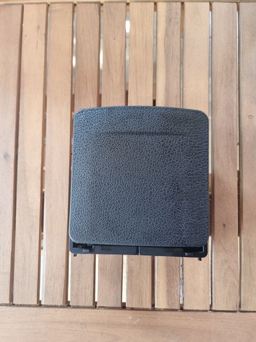 Suport pahare cotiera spate Volkswagen Golf 5 Golf 6 EOS Jetta