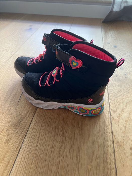 Ghete Sketchers masura 32