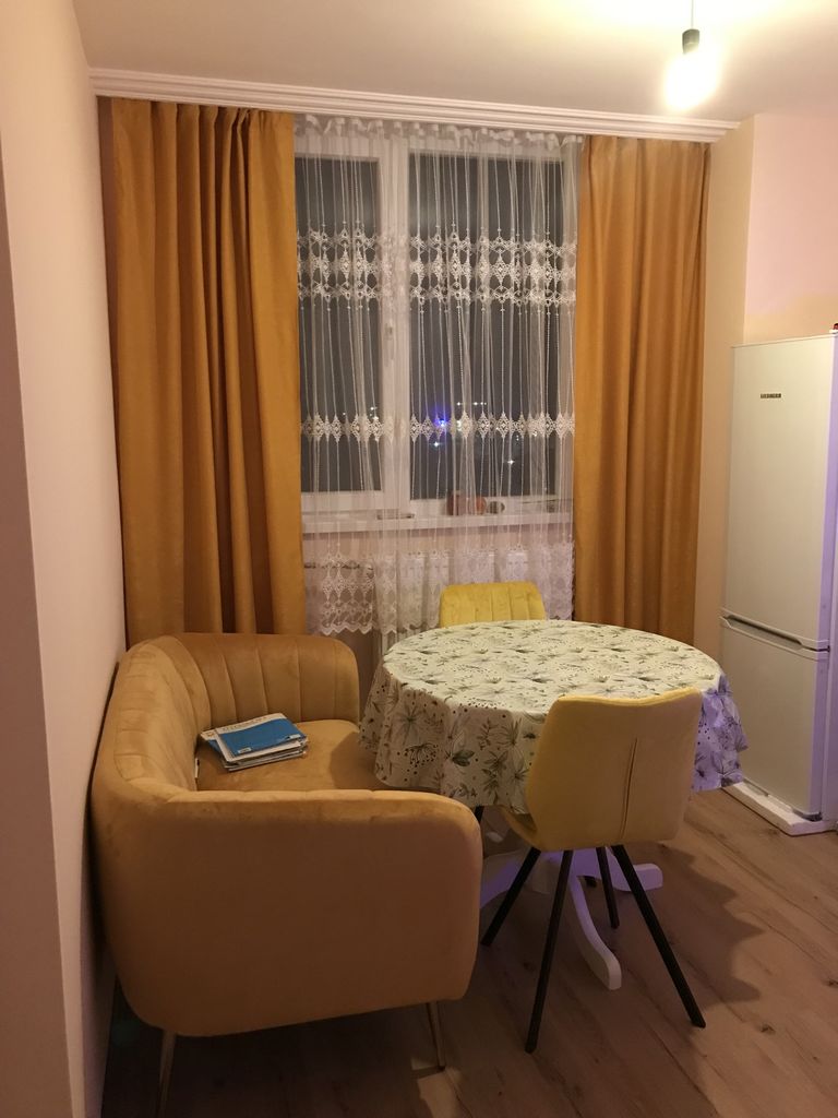 Продава се Двустаен апартамент в Перник, Център - 54 кв.м за 1482 €/кв.м - Снимка #4