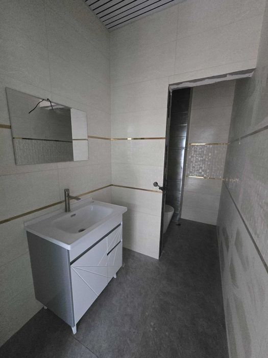 Продается 6-этажное здание под офисы, ориентир Аэропорт дома Newport