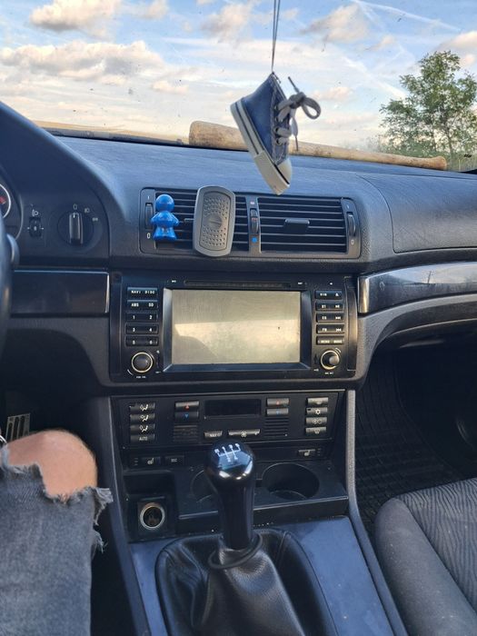 Vând sau schimb BMW e39 525