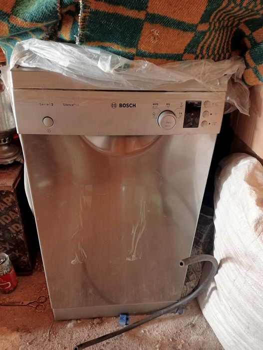 Посудомоечная машина Bosch, обмен на стройматериалы