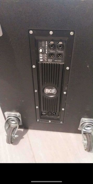 Vand subwoofer RCF 718 AS