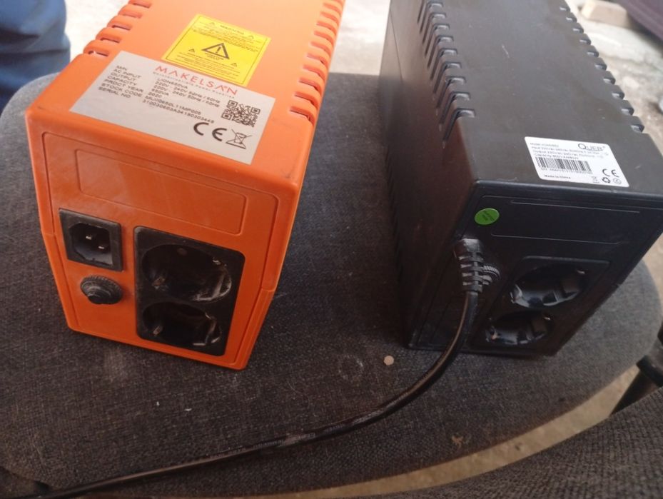 Vând doua ups stare buna