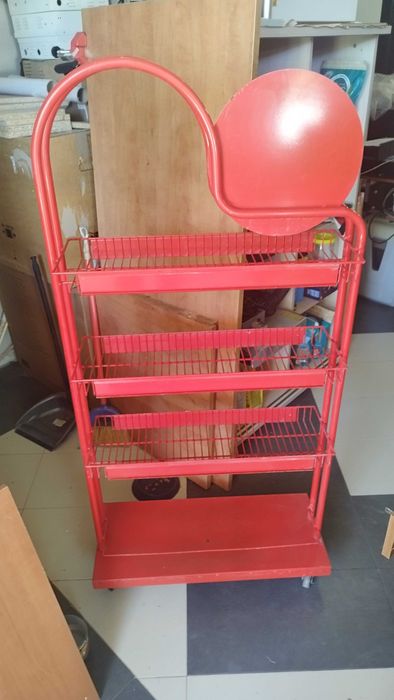 Метален стелаж с рафтове 146/70/30см червен с колела