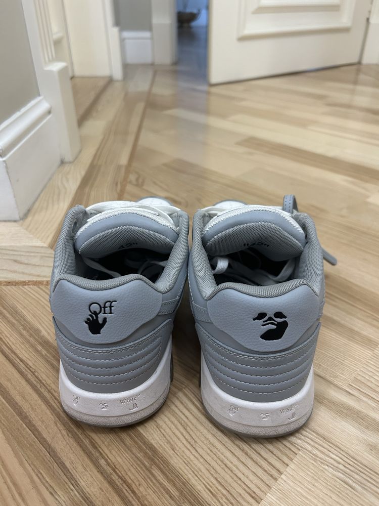 Off White Out of Office 42