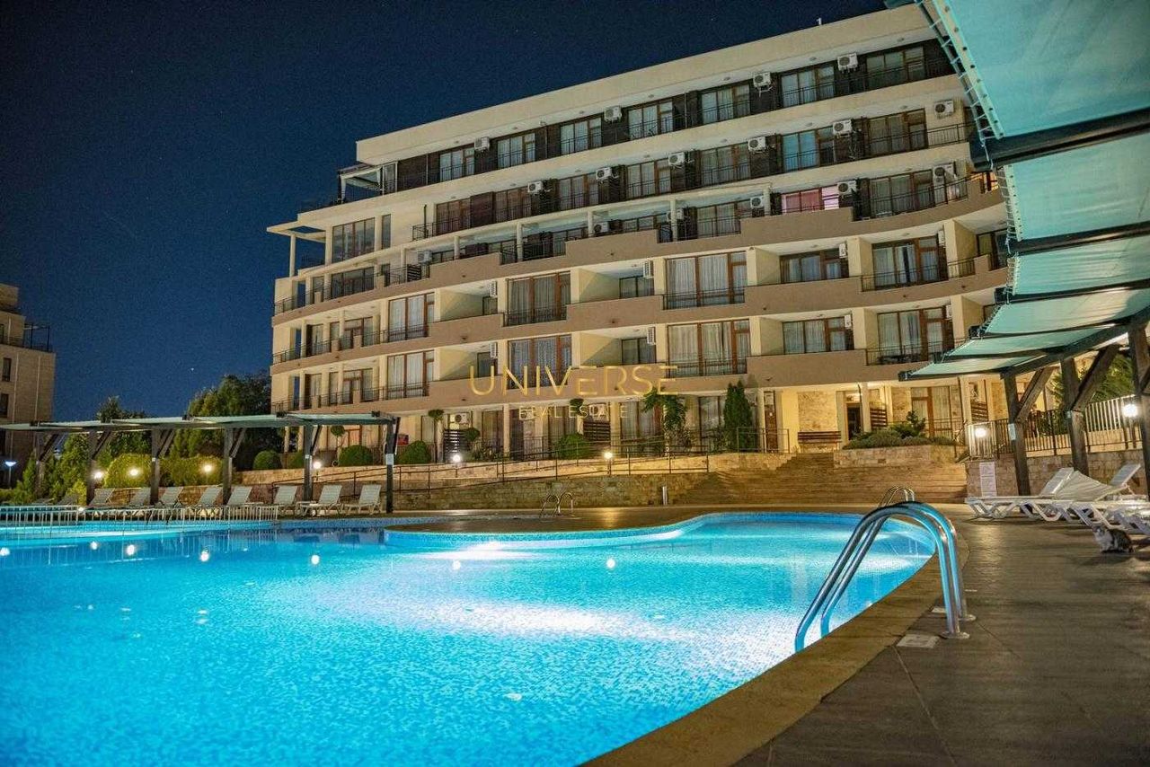 Продава се Двустаен апартамент в Свети Влас - 78 кв.м за 936 €/кв.м - Снимка #12