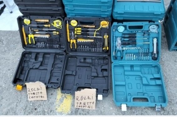 Vând trusă cu patent kit ruleta șuruburi nouă nouță