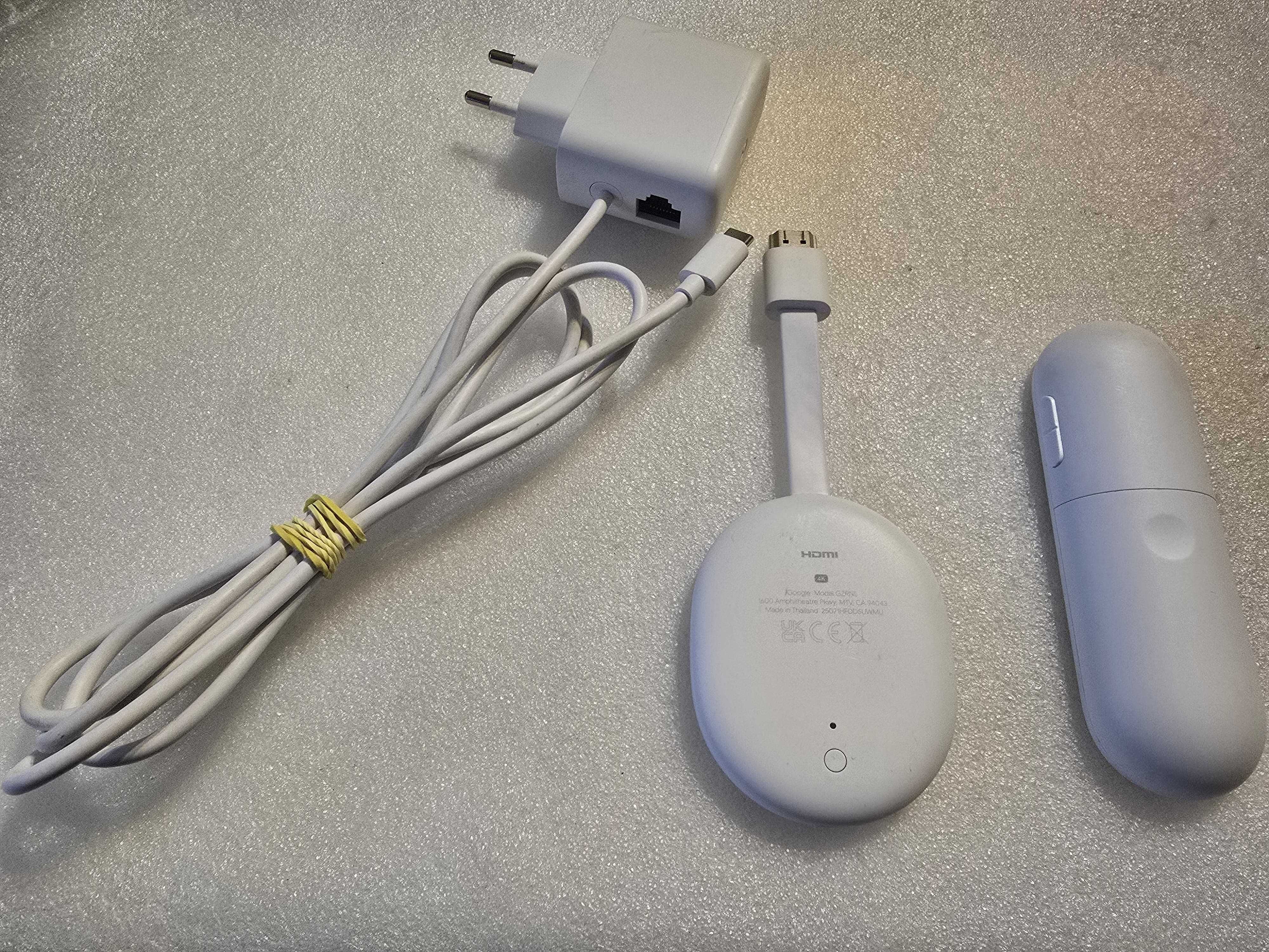 Google Chromecast TV, 4K, HDMI, Bluetooth, Wi-Fi, Alb, model: GZRNL