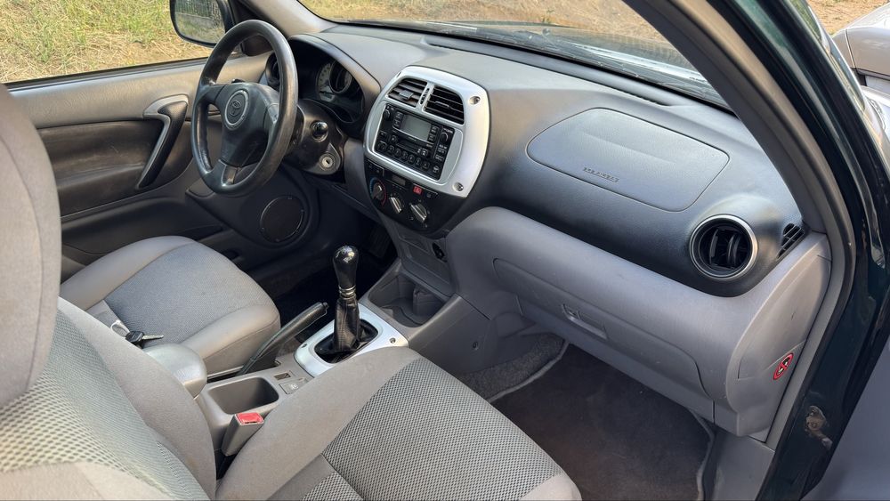 TOYOTA RAV 4 2.0 VVT-I 4X4 2001 aer conditionat stare f buna