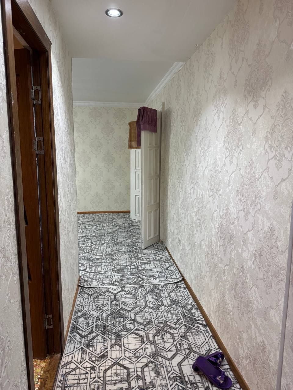 Балкон2х6 3/3/4 Актепа круг С ремонтом Продаётся квартира