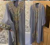 Abaya 1 marta kiyilgan