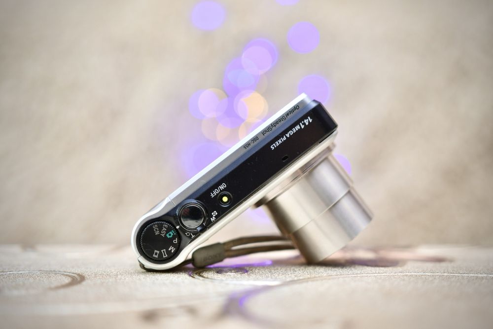 Sony Cyber-shot DSC-H55