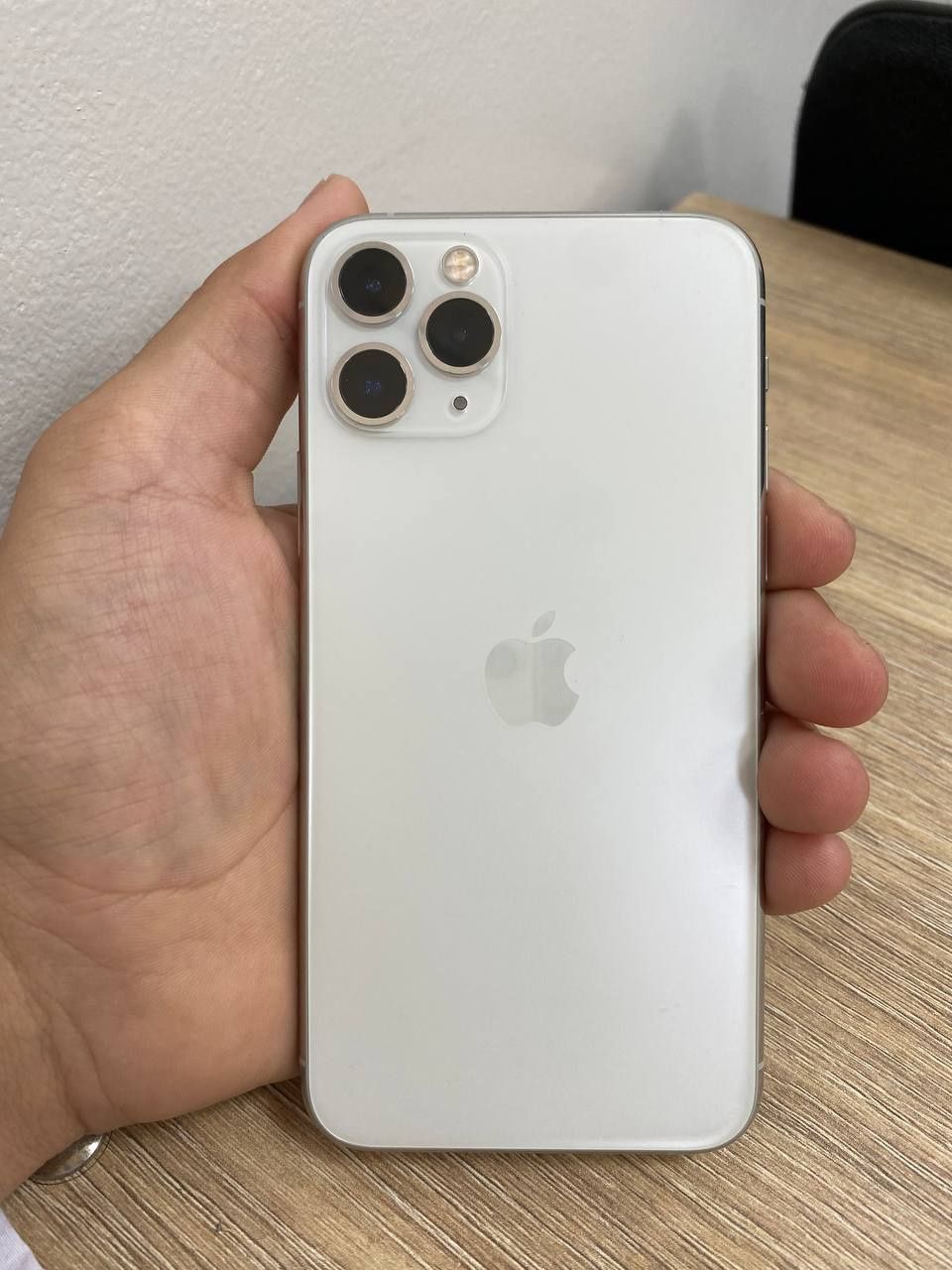 iphone 11pro xolati zor