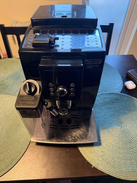 Espressor DeLonghi cappucino smart