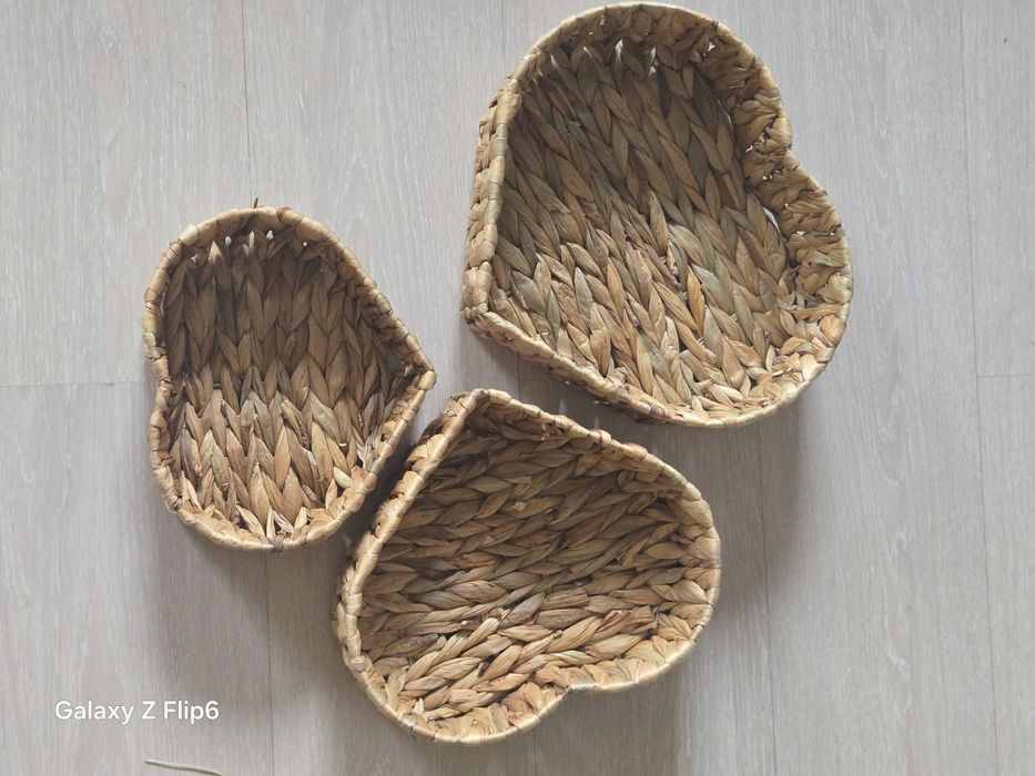 Комплект плетени панери/кошници "Сърце" от естествена материя