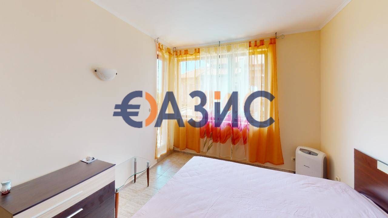 Продава се Двустаен апартамент в с. Кошарица, Област Бургас - 68 кв.м за 839 €/кв.м - Снимка #13