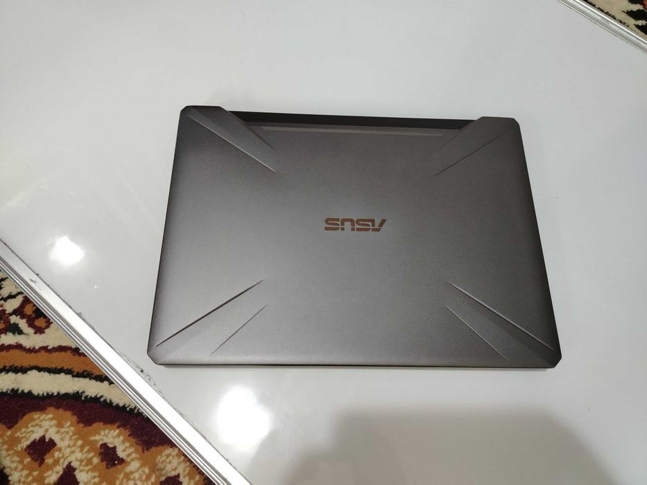Asus noutbuk sotiladi.  ASUS TUF GAMING игровой ноутбук продаётся.