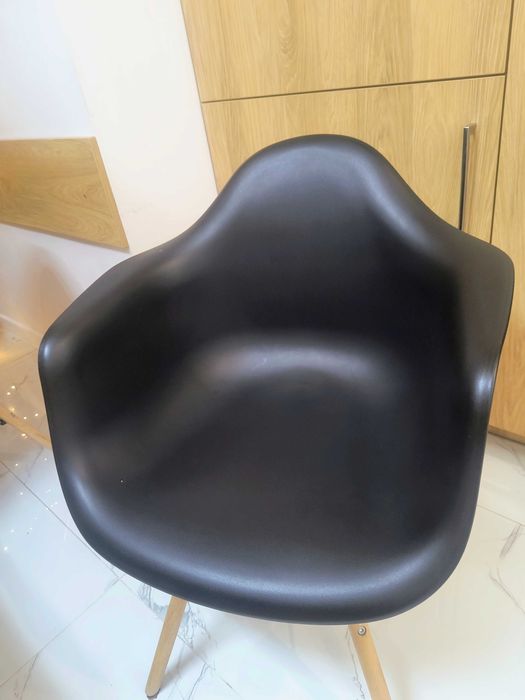 Трапезни столове