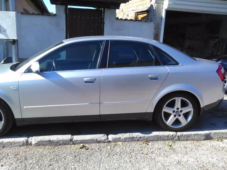 кори под купето ауди а4б6 01-05г