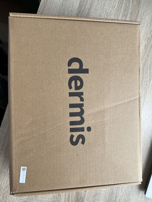 Dermis апарат за радиочестотен лифтинг