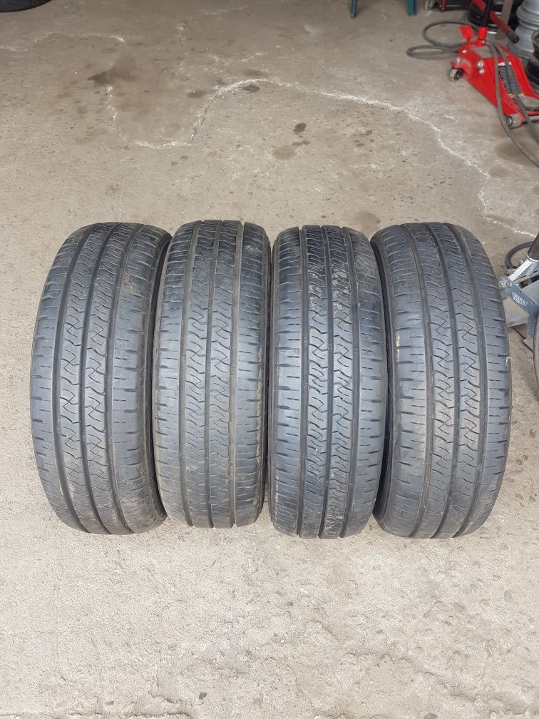 Бусови летни-2020/52с.-16цола-205/65-1бр.-90лв.-като нови "KUMHO "