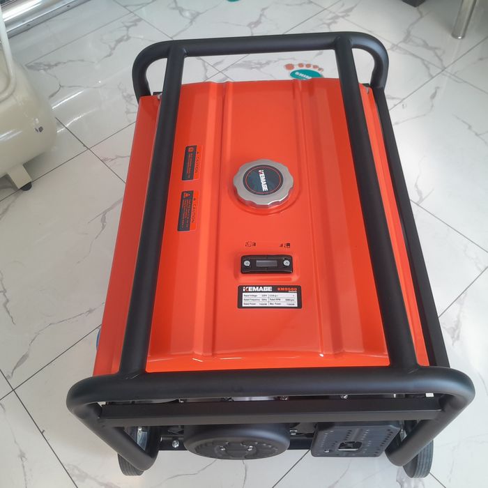 Генератор движок KEMAGE dvijok generator 220 v 7,5 kVt