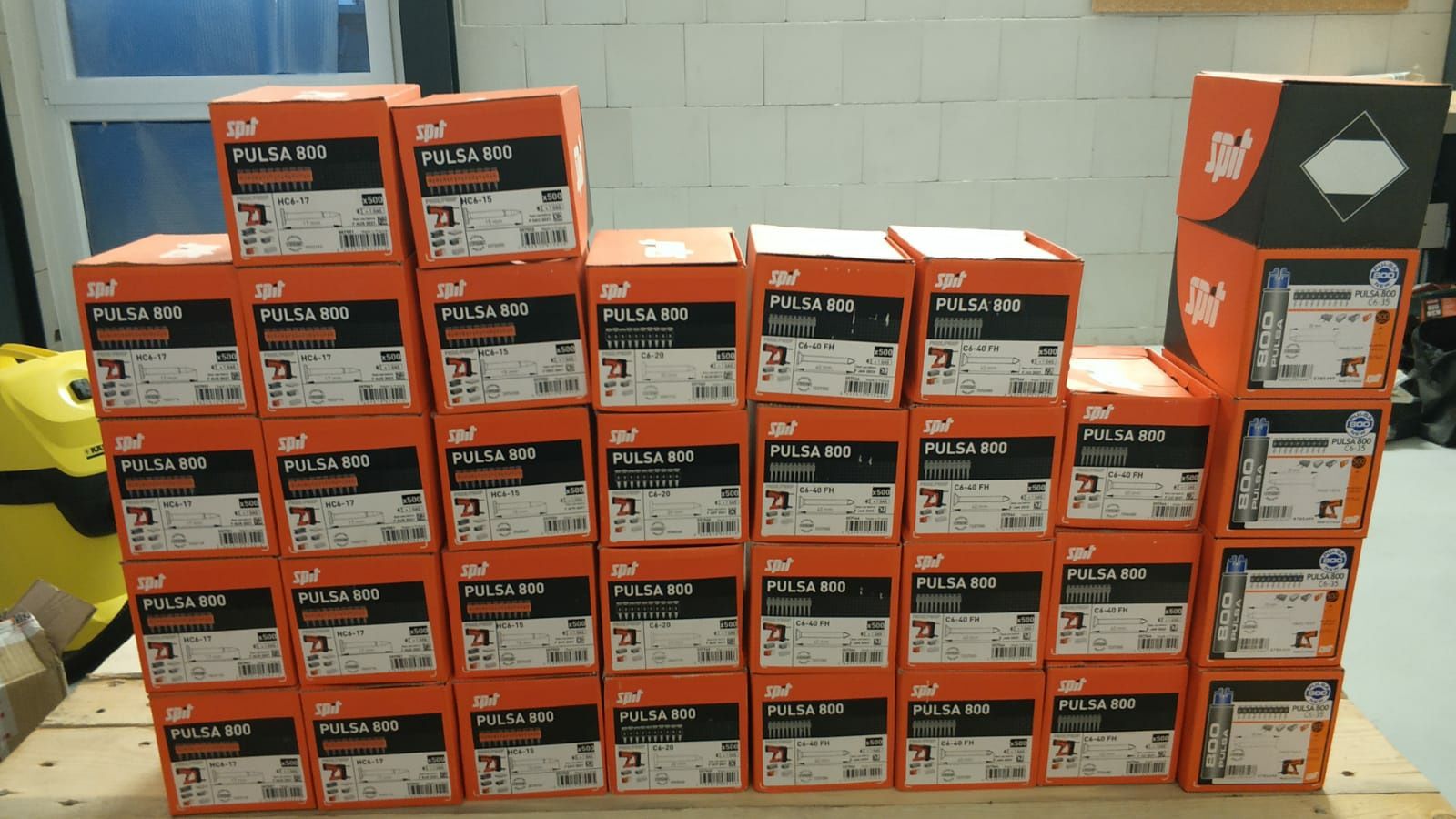 Оргинални Спит 700 Пулса 800 пирони бетон метал spit 40 pulsa 65