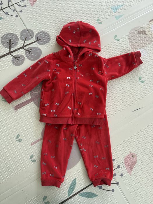 Бебешки комплект Guess