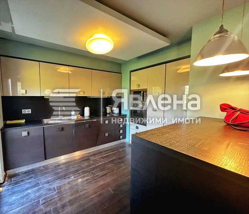 Дава се под наем Двустаен апартамент в София, Център - 90 кв.м за 997.05 € - Снимка #12