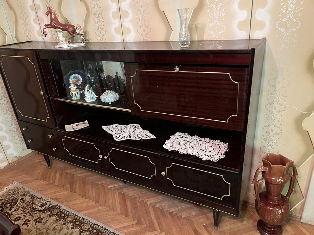 Mobilier lemn masiv