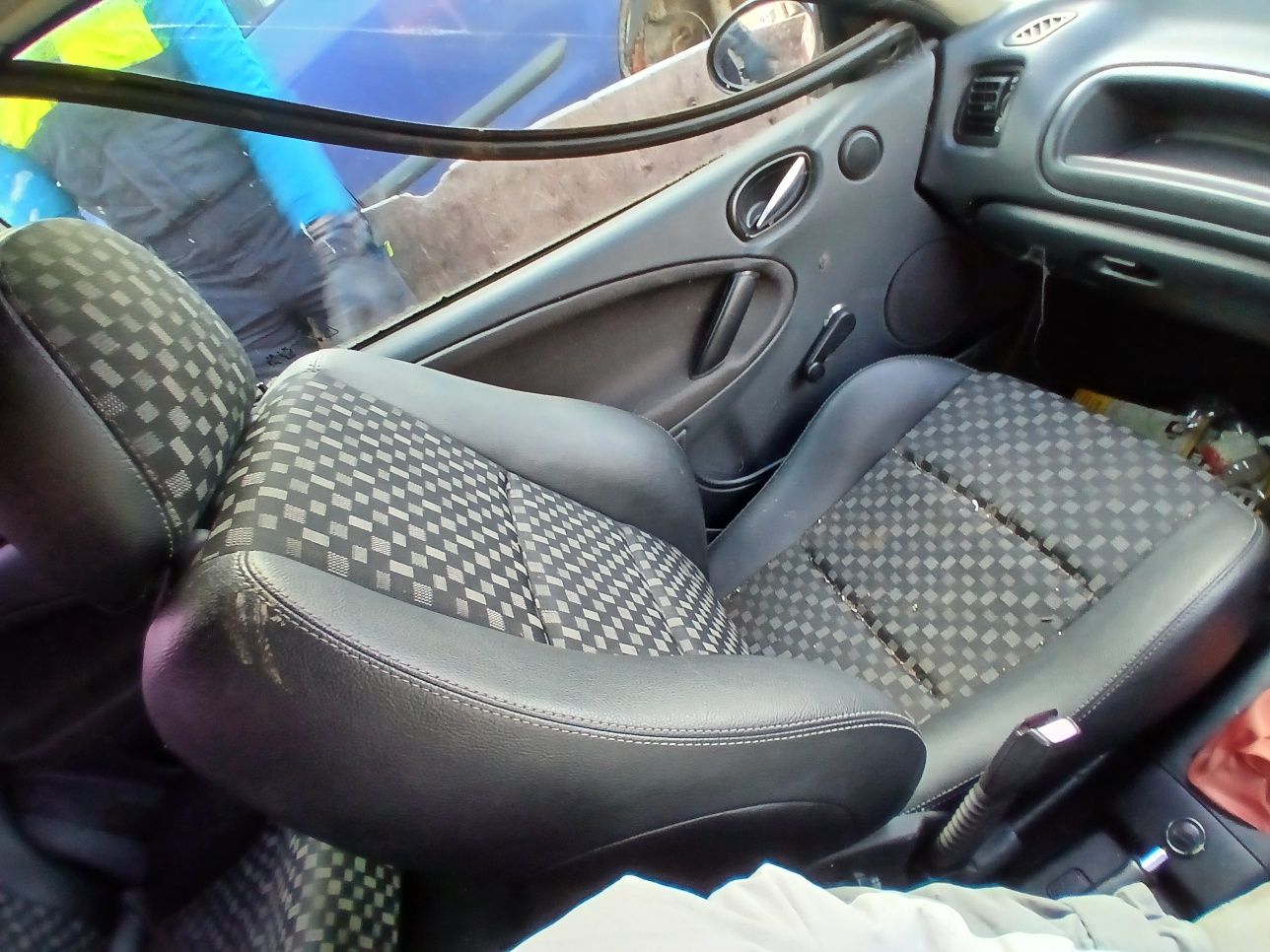 Rover 214i  2003