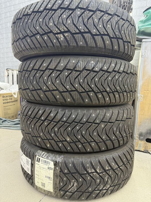 Зимние шины новые