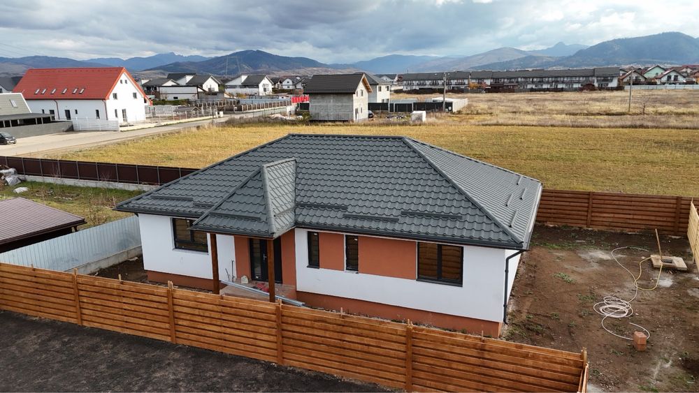 Casa parter INTABULATA cu utilitati,Izvor, teren 500 mp