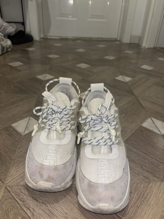 versace chain reaction