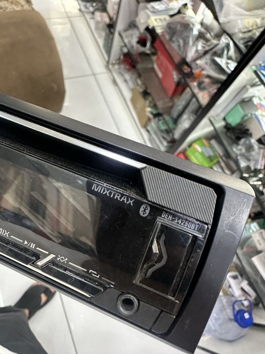 Pioneer Deh-s4250BT xolati zor remont bomagan aybi yoq chotki ishlidi