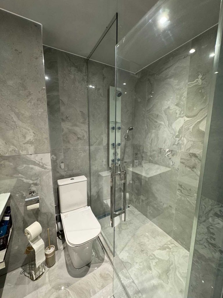 Продава се Тристаен апартамент в София, Манастирски ливади - 190 кв.м за 13 €/кв.м - Снимка #11