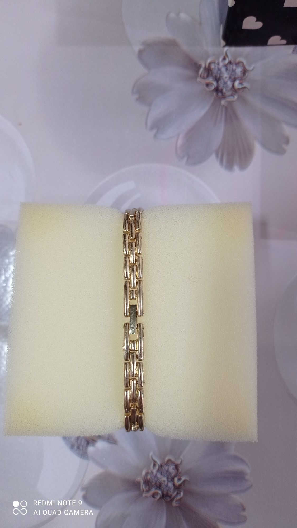 Новые женские часы
