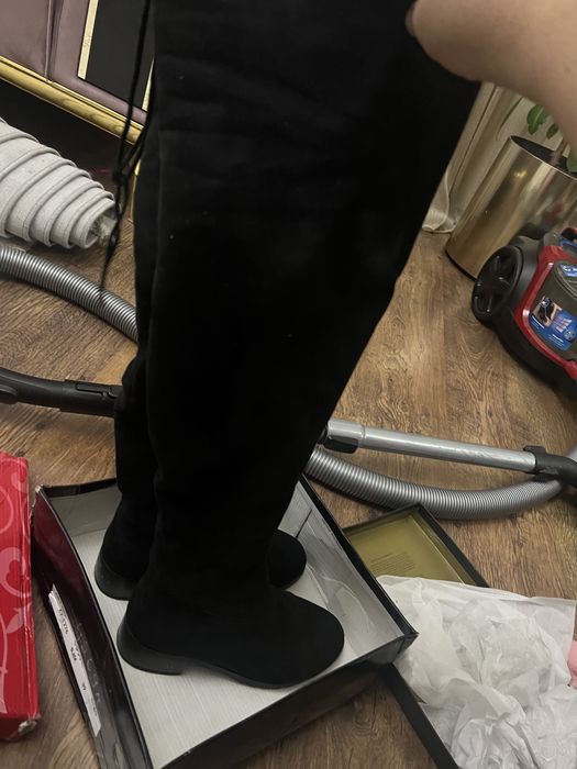 Сапаги ботфорты  35 раз , пару раз одевали