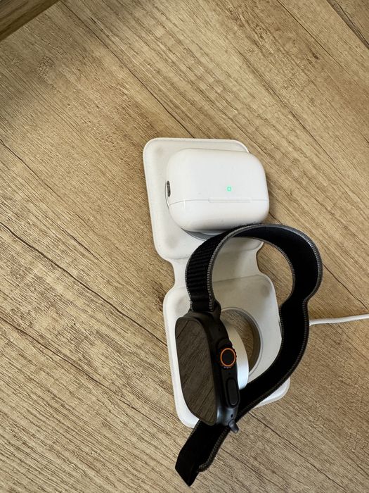 Apple MagSafe Duo Charger