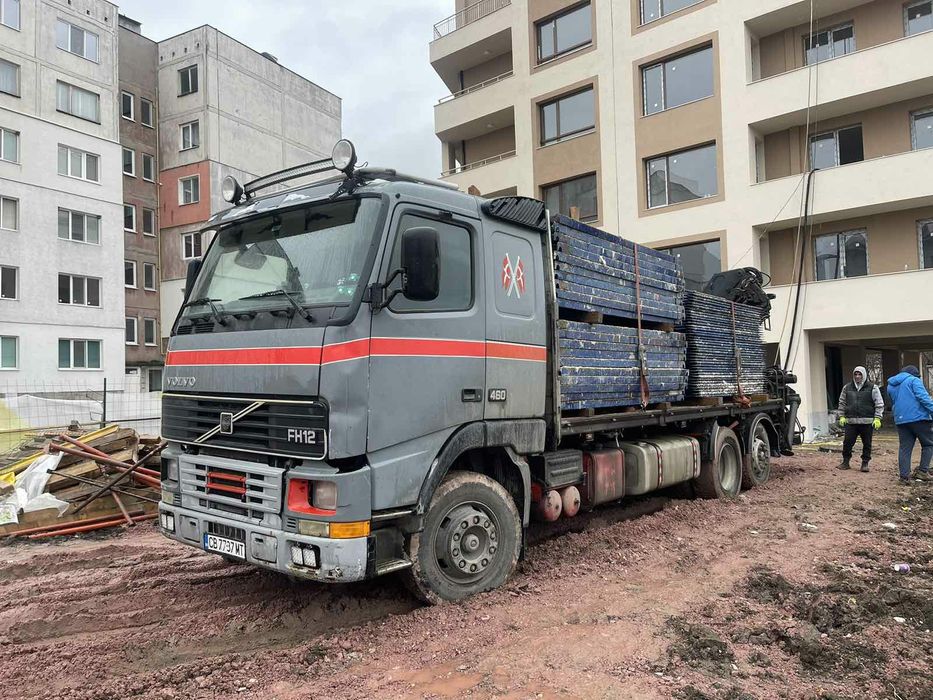 Камион с кран за София и страната