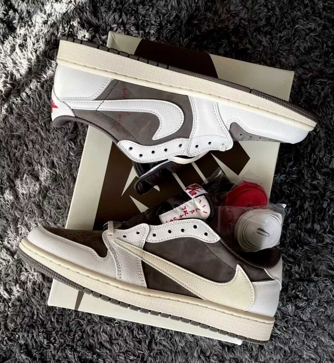 Travis Scott Reverse Mocha Low Nike Air Jordan 1 - New